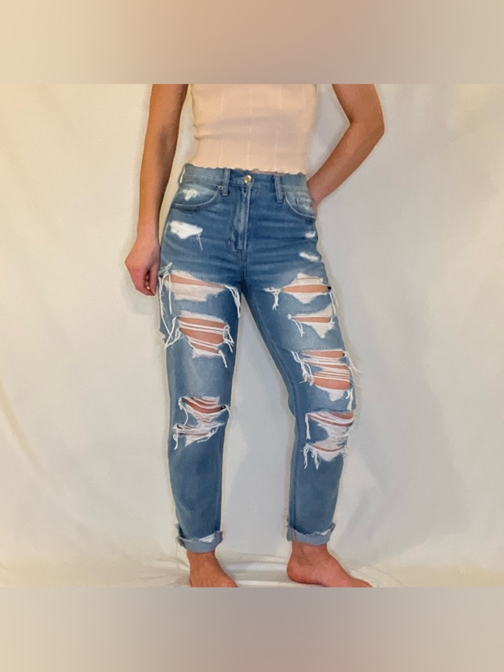 American Eagle Outfitters Mom Jeans High Rise Light Wash Distressed Women’s 4 - Picture 5 of 8